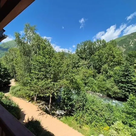 Apartment Le Cocon Nestois, Appt Proche Saint-lary- Vue Montagne Vielle-Aure
